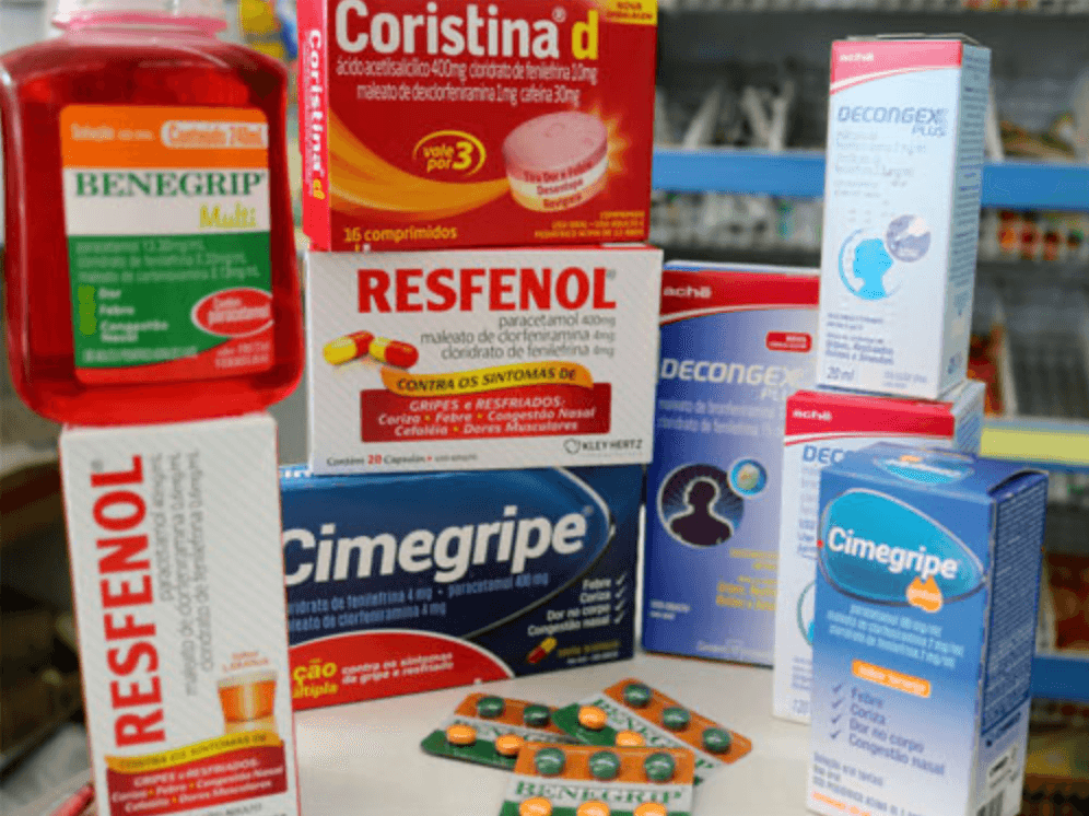 Remédios para a gripe masculina do noivo